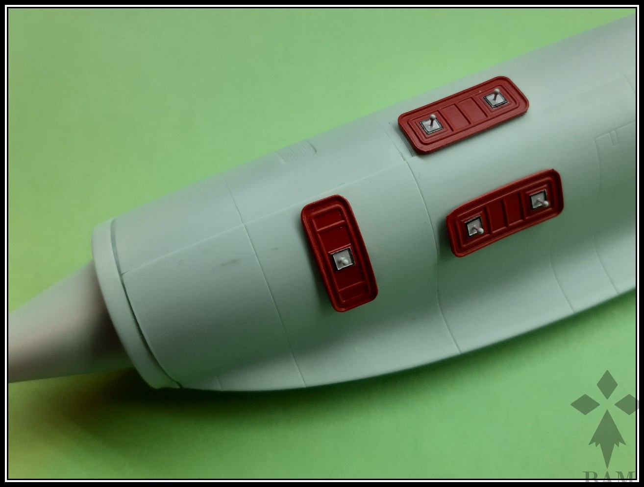 1/48 SR-71 Engine covers - Image 2